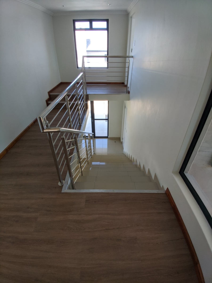 4 Bedroom Property for Sale in Kidds Beach Eastern Cape